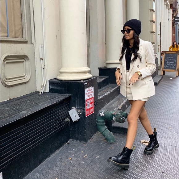 Cream corduroy mini skirt - Picture 3 of 3